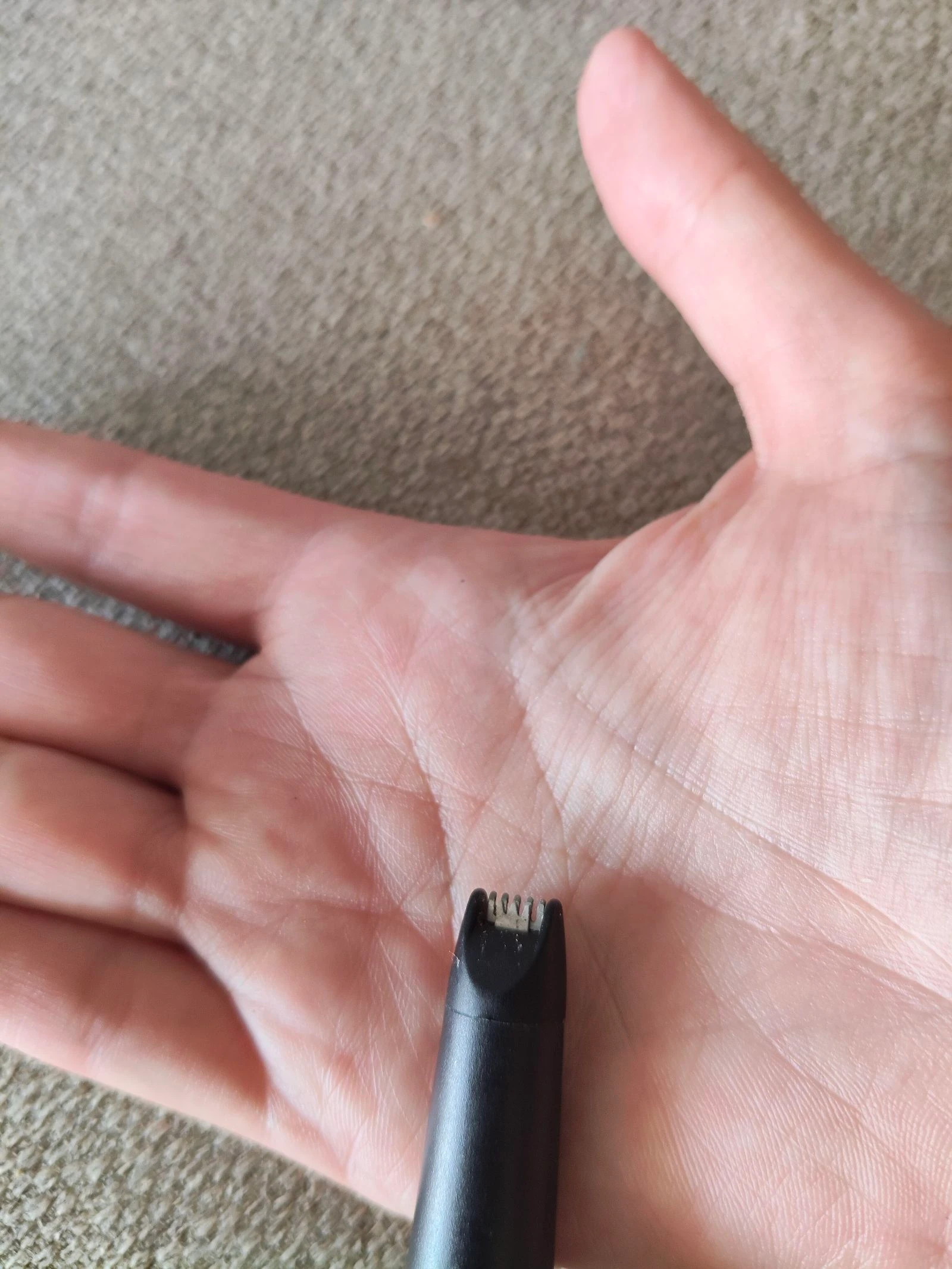 Remington-Haarverdeler voor mannen neus en oren batterijen – photo 2